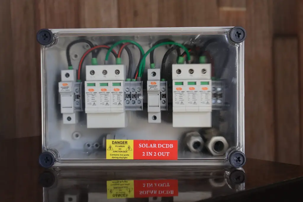 DCDB 2 IN 2 OUT 1000V